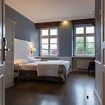 Schloss Basthorst Отель Crivitz