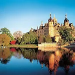 Отель Schloss Basthorst 4*
