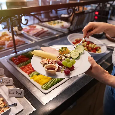 Schloss Basthorst 4* Crivitz